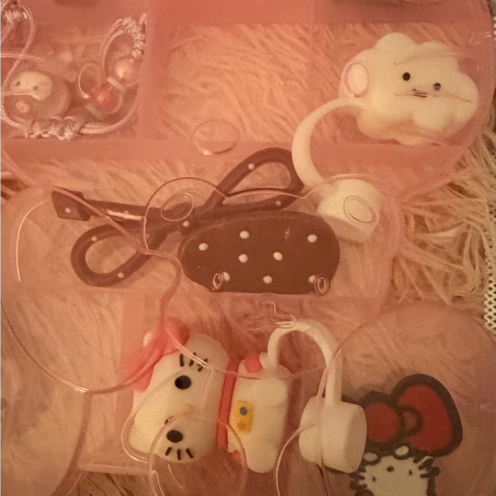 Hello Kitty accessory set - Picture 8 of 10